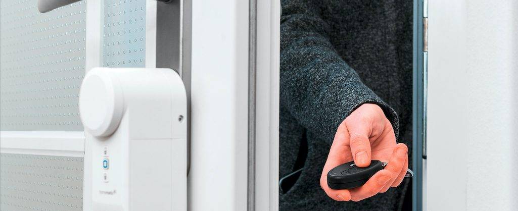 Smart Home Türschloss: Smart Lock fürs Zuhause mit Schlüssel
