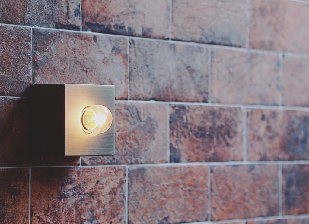 Glastür industrial_jade-seok-unsplash