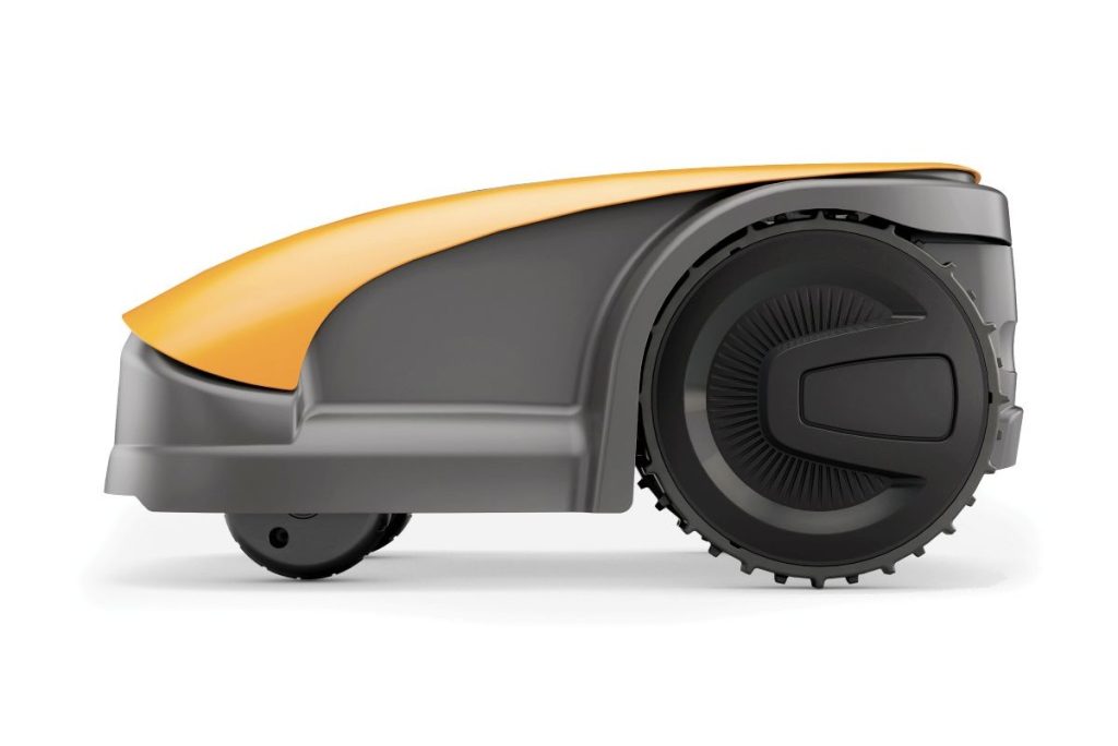STIGA präsentiert innovative Upgrades zur Fernsteuerung seiner Mähroboter 11 Stiga Rasenroboter von der Seite