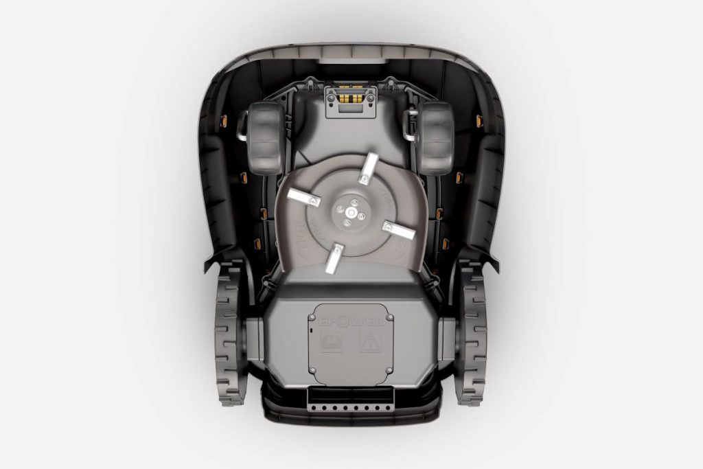 STIGA präsentiert innovative Upgrades zur Fernsteuerung seiner Mähroboter 13 Stiga Rasenroboter von unten