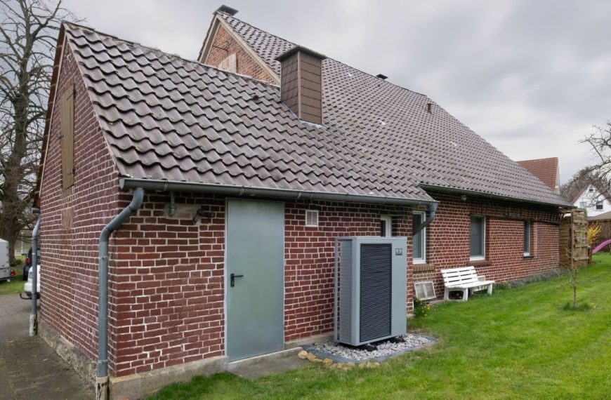 Technik trifft Effizienz: Wärmepumpe im Altbau sinnvoll planen